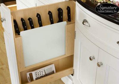 Pull Out Column Knife Block & Cutting Boards